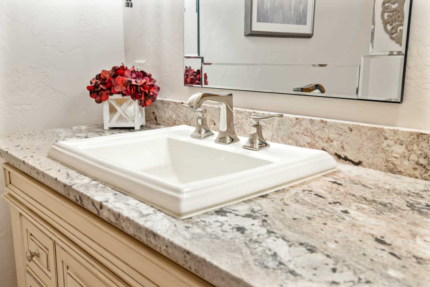 Sienna Bordeaux Granite GMH Construction   Sienna Bordeaux Granite 1500x1000 